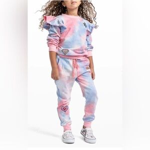 Lola + The Boys
Girl's 2-Piece Tie-Dye Ruffle Jogger Set Size 2